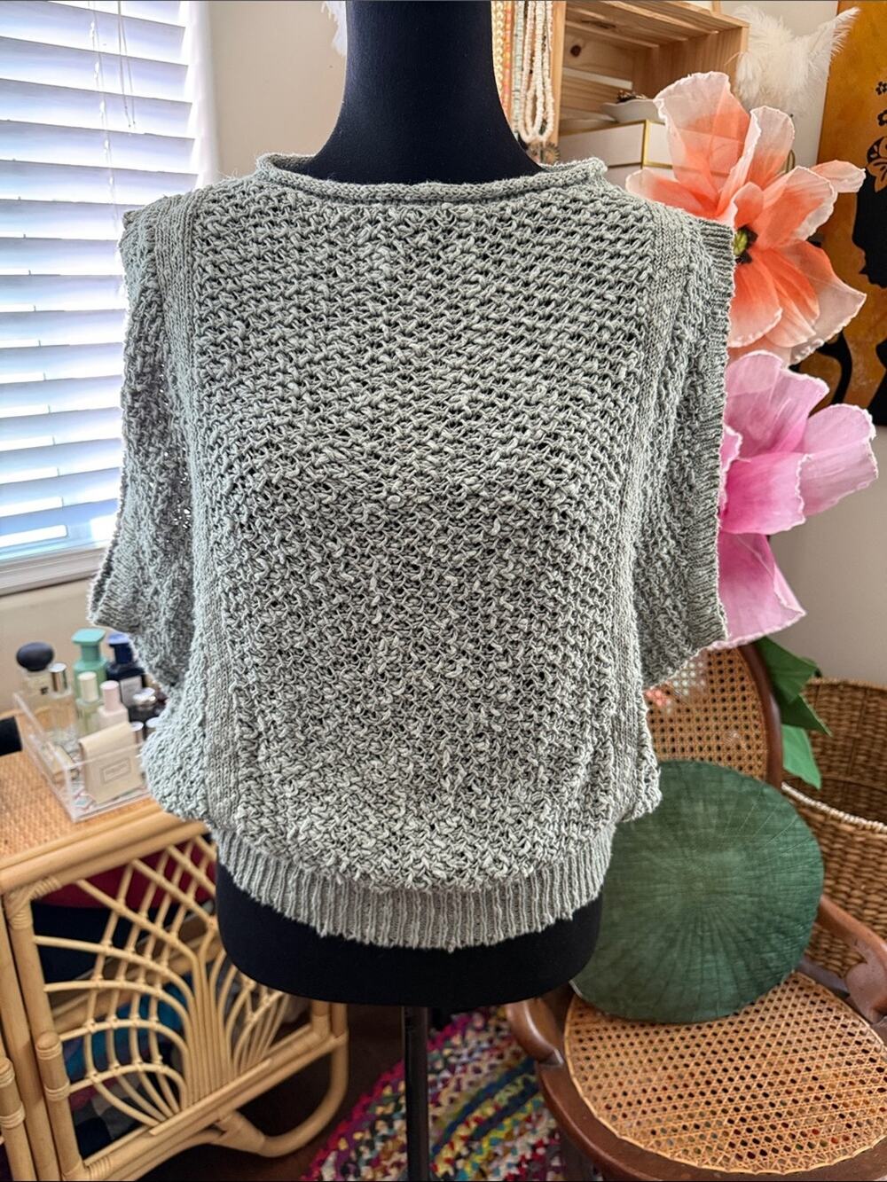 Vintage 80s/90s Liz Sport Gray Green Open Sleeve Knit Boho Rollneck Sweater